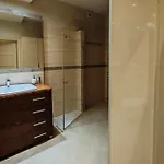 Crystal Apartman *