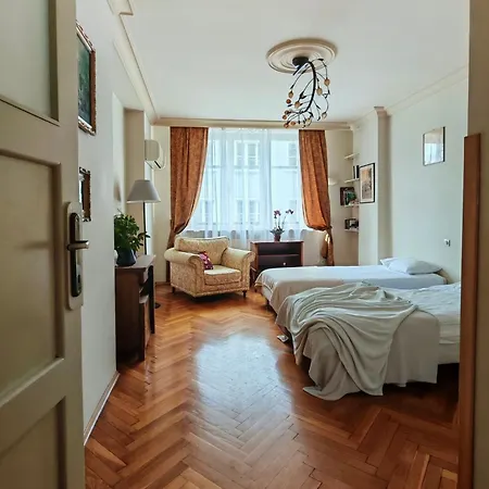 Crystal كراكوفيا